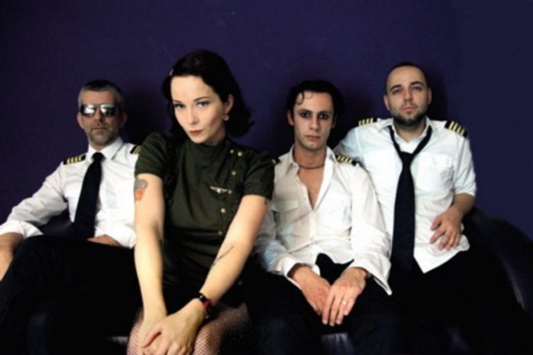 Agua de Annique Yeni Albümden İlk Single: Hey Okay!