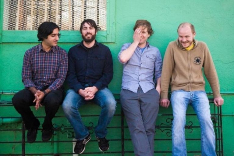 Explosions in the Sky’dan Yeni Single: Trembling Hands
