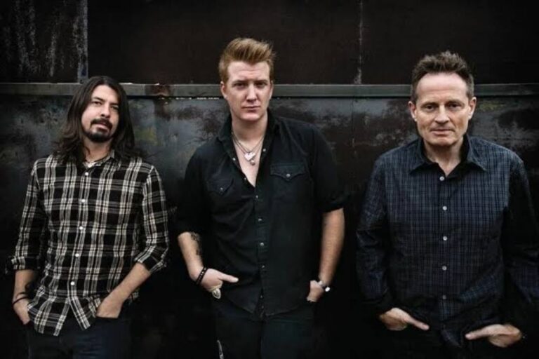 HAFTANIN ŞARKISI | Them Crooked Vultures – Bandoliers