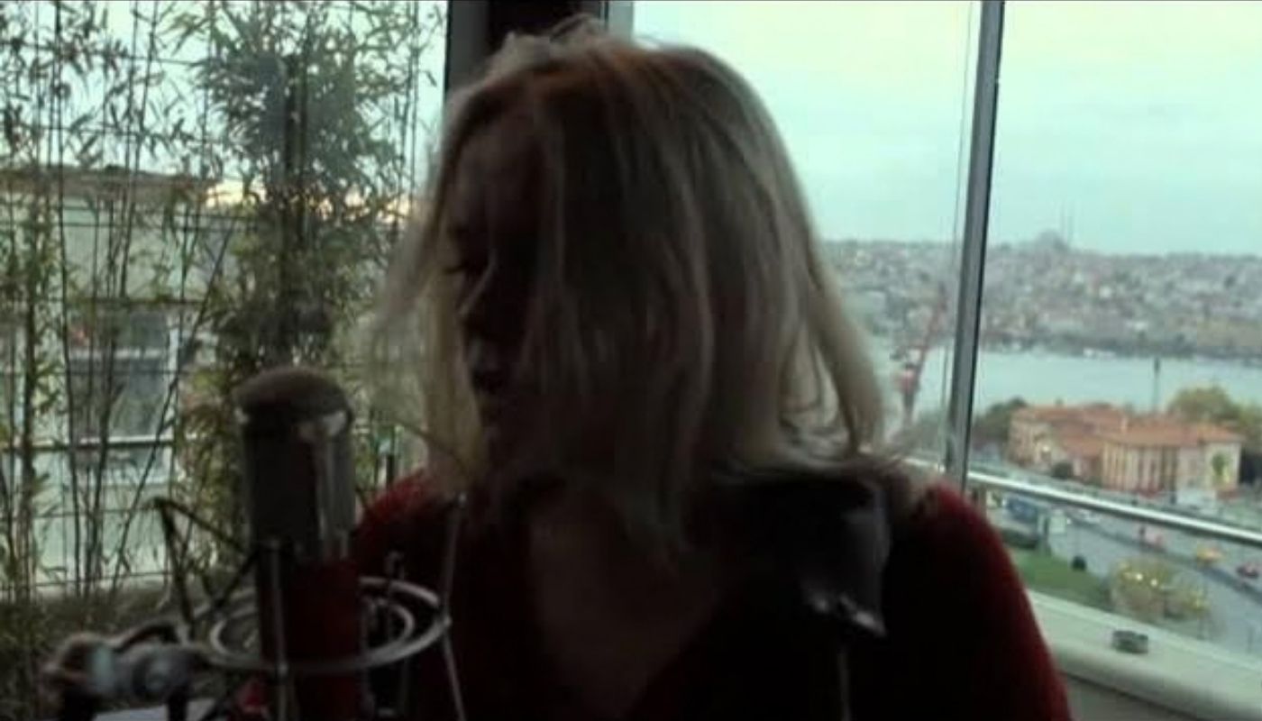 Ane Brun – To Let Myself Go / “Long Way from Home”