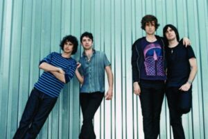 YENİ VİDEO | The Raptures – How Deep Is Your Love