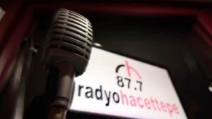 Radyo Hacettepe Kapanmasın!