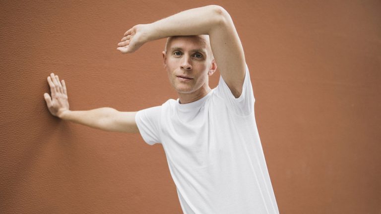 İşe Sırıtarak Gitmek: Sağ Olasın Jens Lekman!