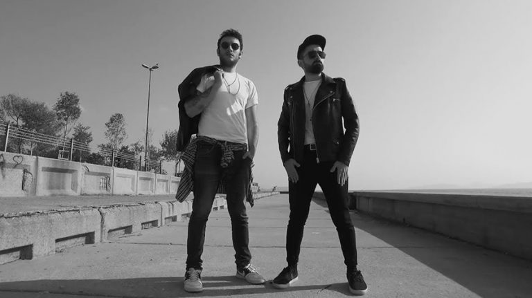 Dolu Kadehi Ters Tut’tan Yeni Klip: “Tehlikeli İkilem”