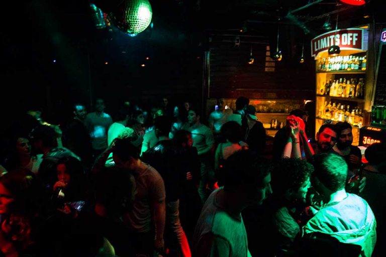 Peyote ve Muaf Güçlerini Kadıköy’de Birleştiriyor