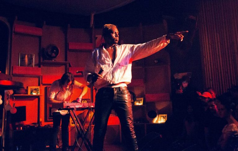 Theophilus London & Tame Impala Ortaklığında İki Yeni Şarkı!