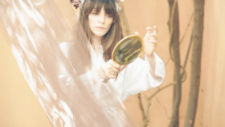 Prömiyer | Sarah P – “Mneme”