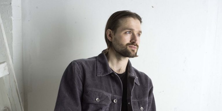 Wild Beasts Vokali Hayden Thorpe’tan Yeni Video: “Love Crimes”