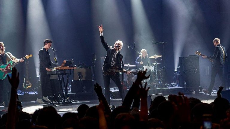 Franz Ferdinand’tan Yeni Şarkı: “Black Tuesday”