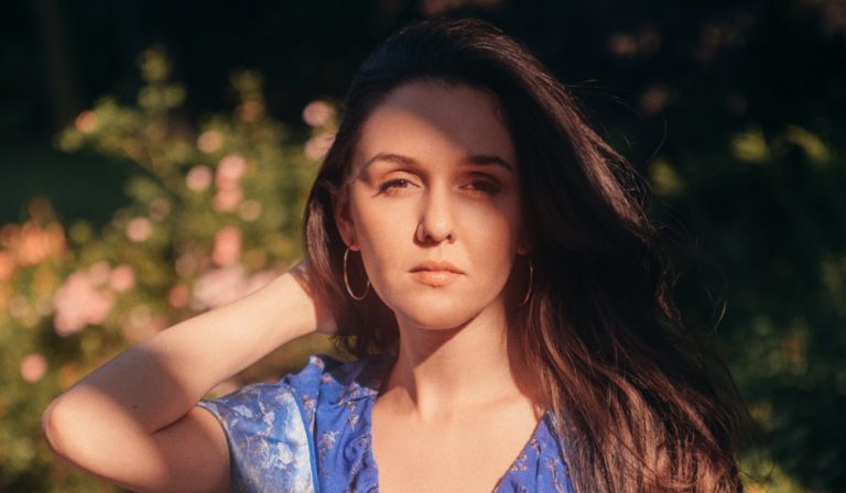 Melis’ten İkinci EP: Undercurrent