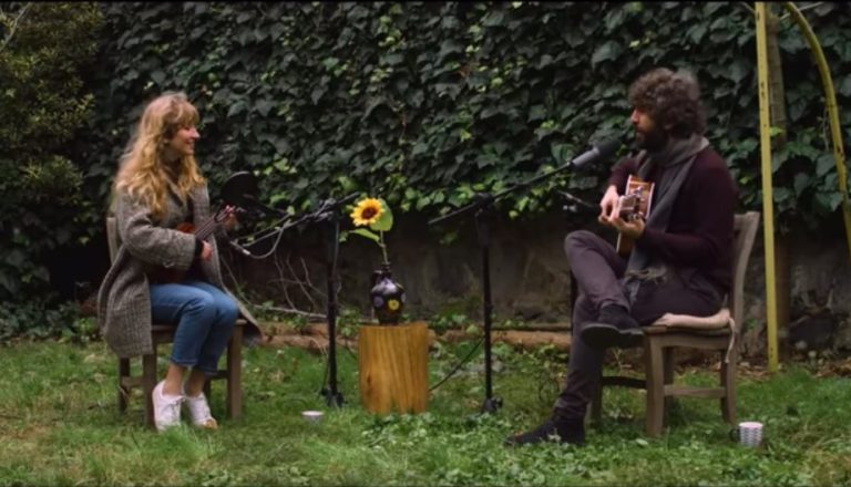 Ahmet Ali Arslan’ın canlı performans serisi “Bahçeden” yayında!