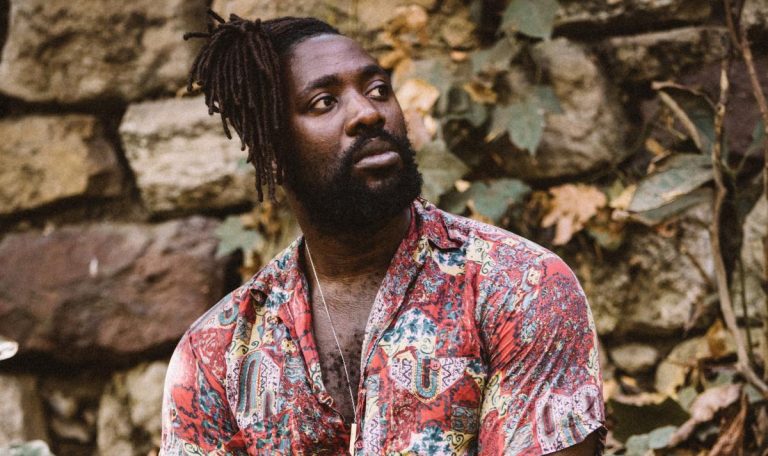 Bloc Party Solisti Kele Okereke’nin Solo Projesinden Yeni Single!