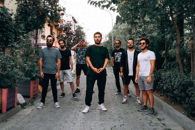 Bosphoroots’un Yeni Single’ı “Reva Mı Bu?” Yayında!