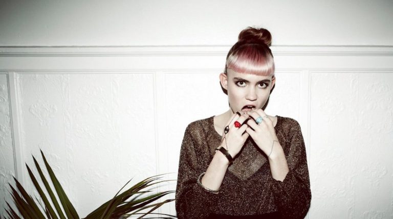 Grimes’tan Yeni Single:“My Name Is Dark”