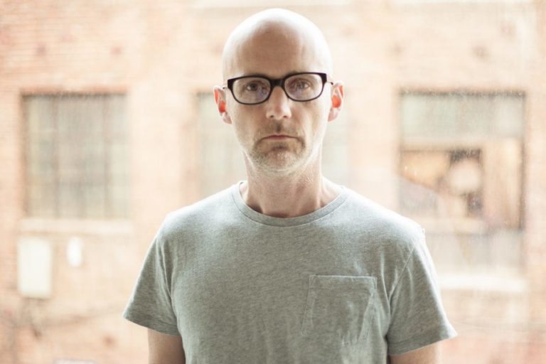 Yeni Moby Albümünden İlk Parça Geldi!
