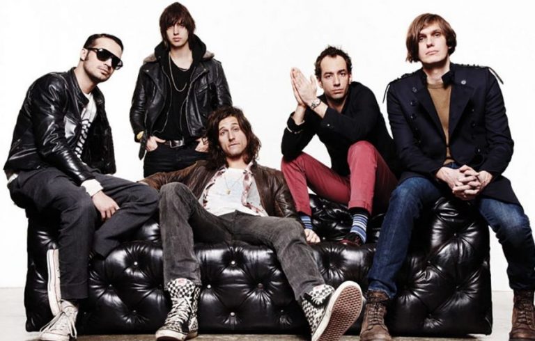The Strokes’un Yeni Parçası “Bad Decisions” Videosuyla Birlikte Yayında