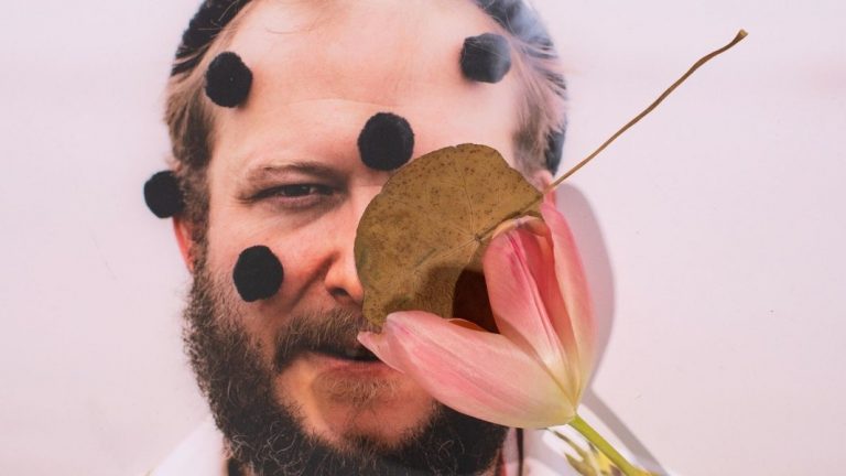 Bon Iver’ın “PDLIF” Parçasına Yeni Animasyon Klip