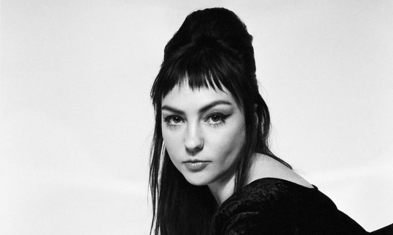 Angel Olsen’dan “Whole New Mess” İsimli Yeni Albüm Geliyor