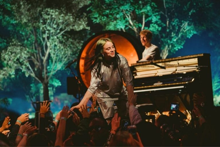 Billie Eilish, 2021’de Yeni Belgeselinin Yayınlanacağını Açıkladı