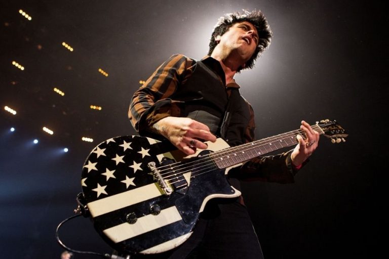 Billie Joe Armstrong’un Karantina Projesi No Fun Mondays, Albüme Dönüşüyor