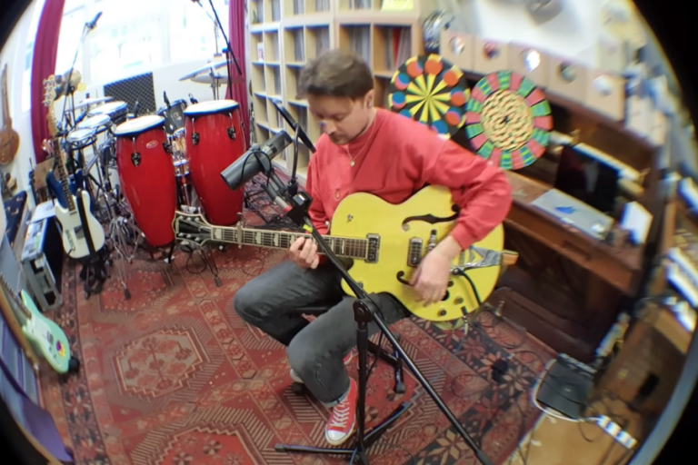 Django Django’dan Radiohead Cover’ı Geldi