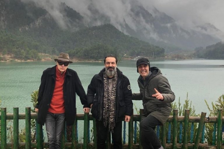“Yan Yana Yüzmekmiş En Güzeli…”