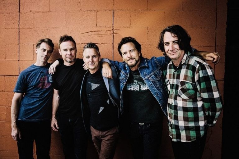 Pearl Jam’in Yeni Parçası “Get It Back” Dijital Platformlarda Yayında.