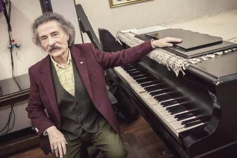 Timur Selçuk hayatını kaybetti!