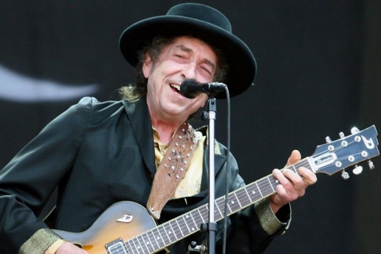 Bob Dylan’dan Universal Music ile 300 Milyon Dolarlık Anlaşma!