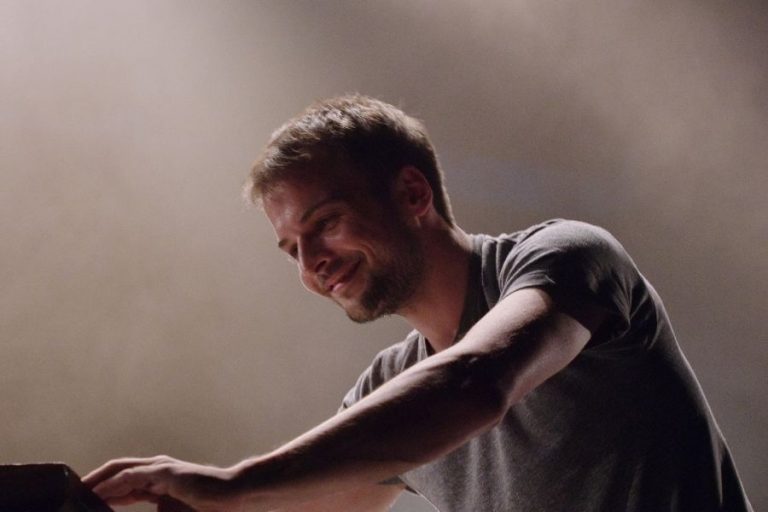 Nils Frahm’ın Konser Filmi ve Albümü Yayında