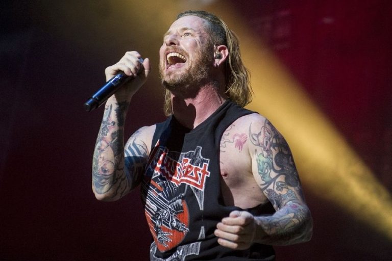 Corey Taylor’ın “Samantha’s Gone” Parçasına Yeni Video Klip Geldi