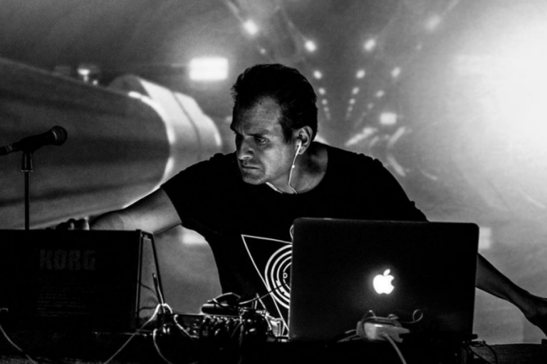 Cava Grande’den Yeni Albüm: ”Hollow Shell”