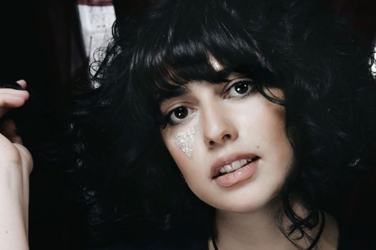 İdil Meşe’nin “Dünya Halim” Teklisine Yeni Remix’ler Geldi