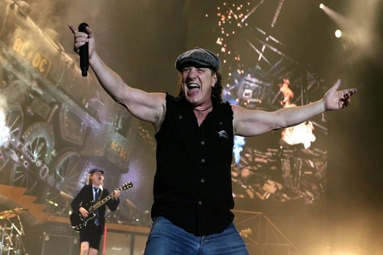 AC/DC’nin Frontman’i Brian Johnson’dan Otobiyografi Geliyor