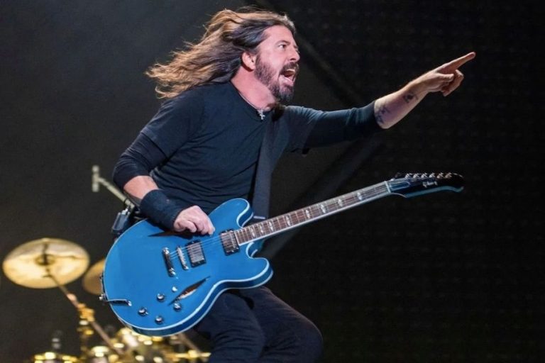Foo Fighters’ın yeni belgeseli yolda