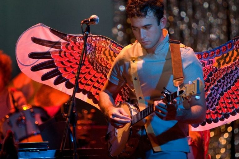 Sufjan Stevens’ın Beş Bölümlük Albümü Yolda