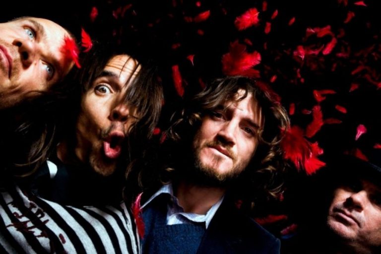 Red Hot Chili Peppers’ın Müzik Kataloğu Satışa Çıkıyor