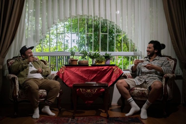 Levvera ve Genjah, Yeni Teklisi “Hep Bi Laf” ile Karşınızda!