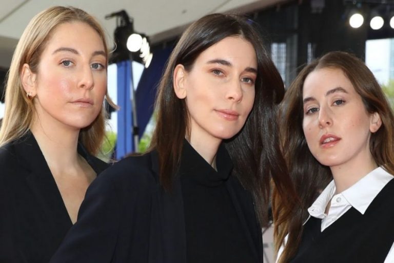 HAIM’dan Yeni Tekli: ”Cherry Flavored Stomach Ache”
