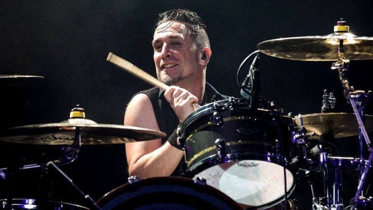 The Offspring, Davulcusu Pete Parada ile Yollarını Ayırdı