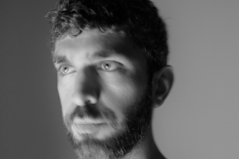 Ahmet Ali Arslan’ın Üçüncü Albümü “Yeni Bir Kabuk” Yayında