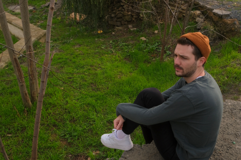berkcavdar’dan Alternatif R&B Türüne Yeni Soluk: “STGDB”