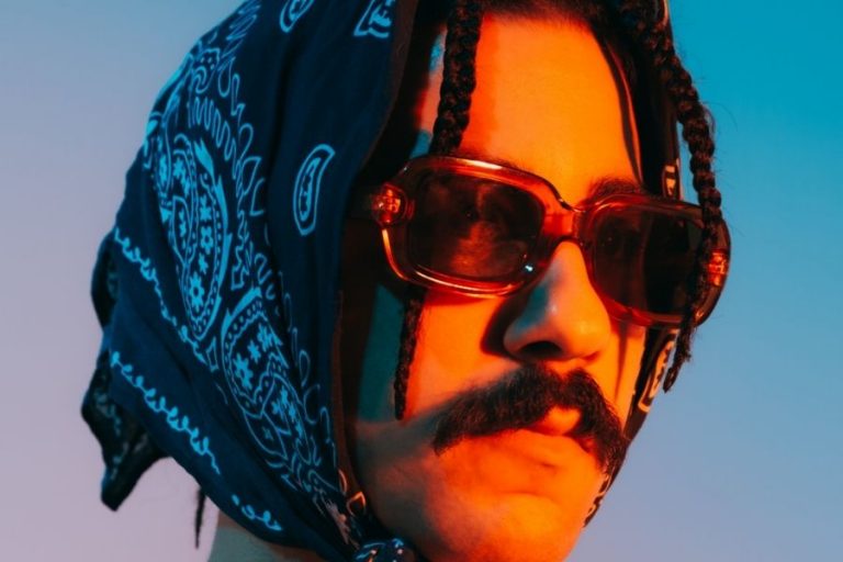 Adakanbo’nun Yeni EP’sinden İlk Teklisi “Karala” Yayında!