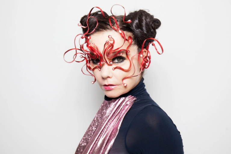 Björk Yeni Albümünün Geleceğini Duyurdu