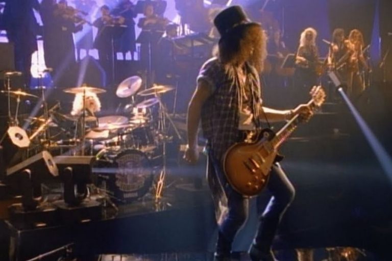 Guns N’ Roses’tan 2022 Model November Rain!