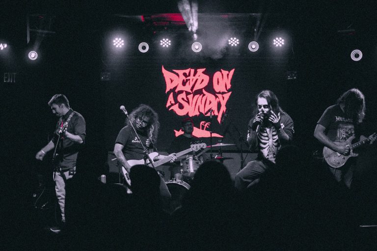 Dead On A Sunday’den Bloody Mary Yorumu