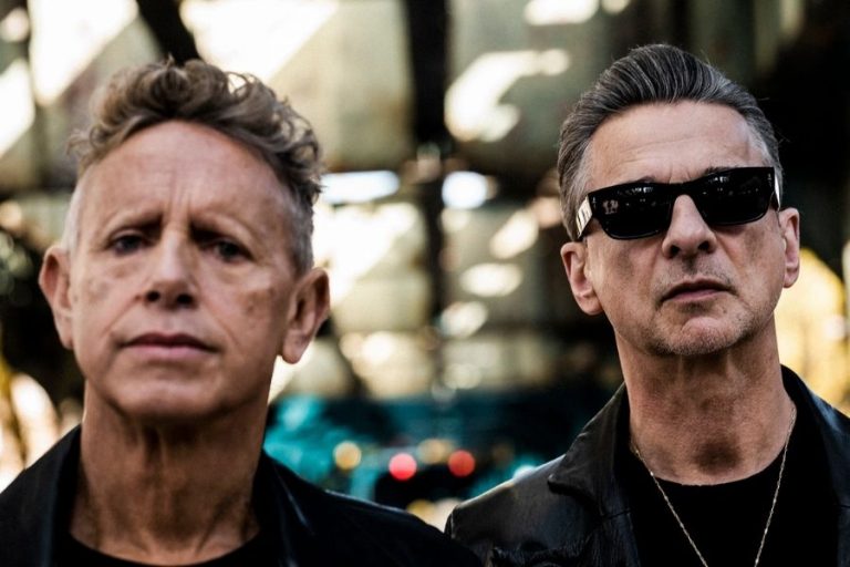 Depeche Mode’dan Yeni Albüm: “Memento Mori”