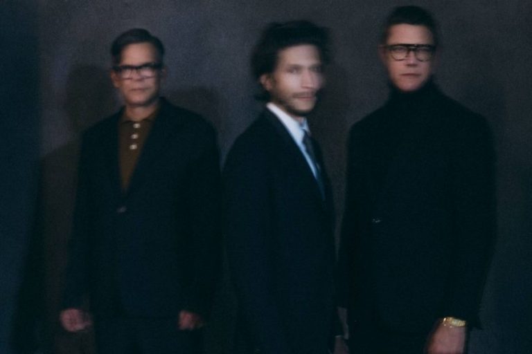 Interpol’den Yeni Belgesel ve Remix Projesi Geldi