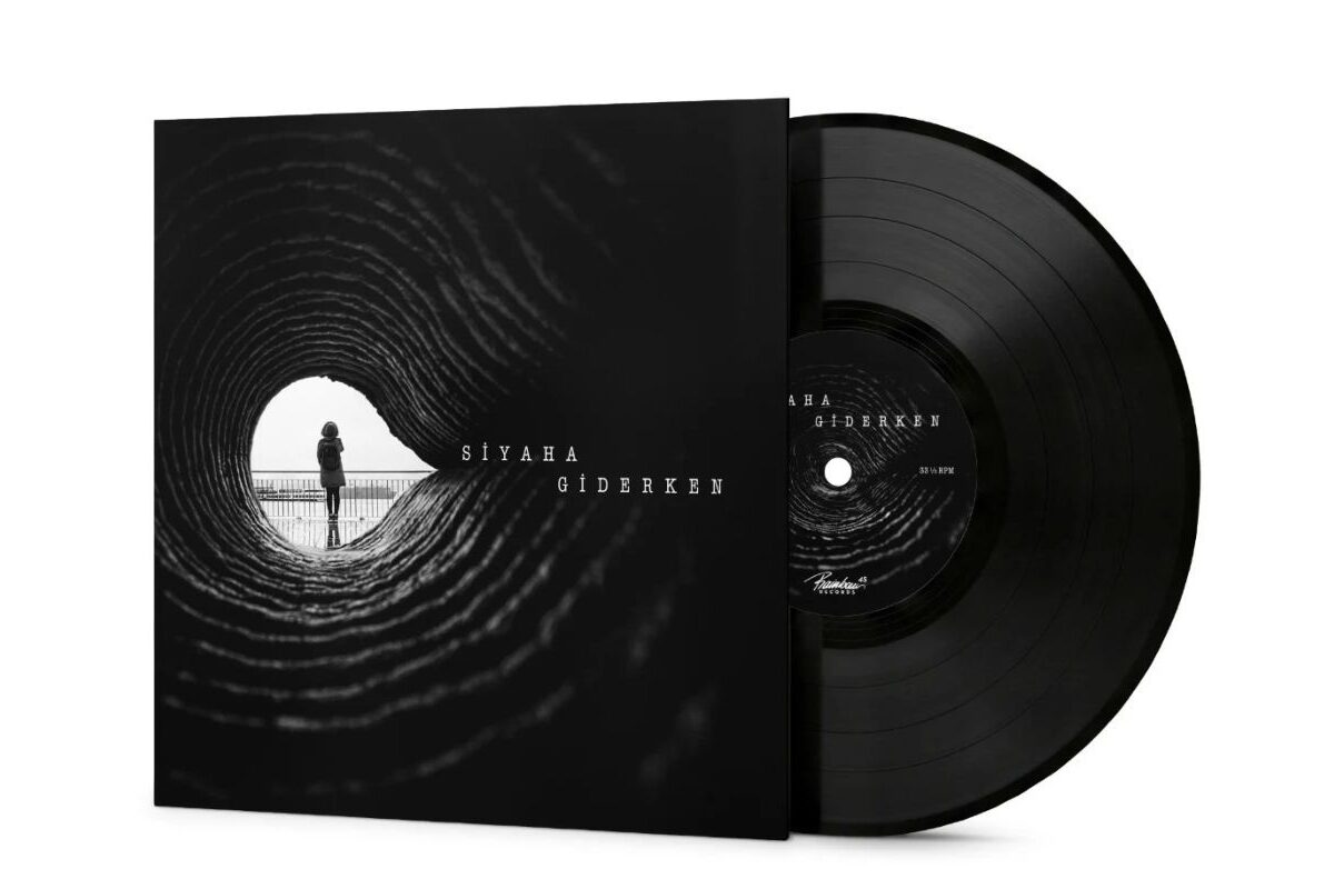 Rainbow45 Records, 15. yılını “Siyaha Giderken” ile kutluyor