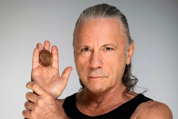 Iron Maiden Vokalisti Bruce Dickinson 2027 Yazında İstanbul’a Geliyor!